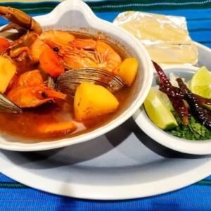 CALDO DE MARISCOS